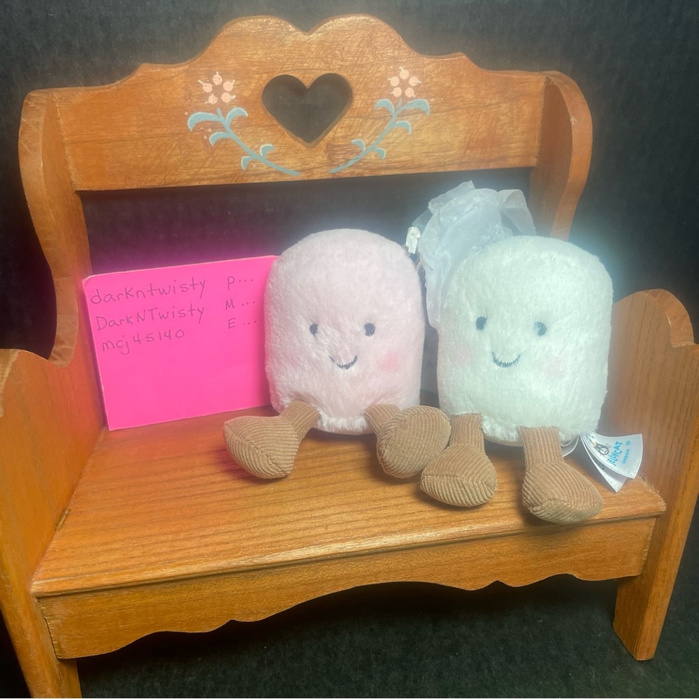 1 BNWT JELLYCAT MARSHMALLOW BAG CHARM PAIR ONLY